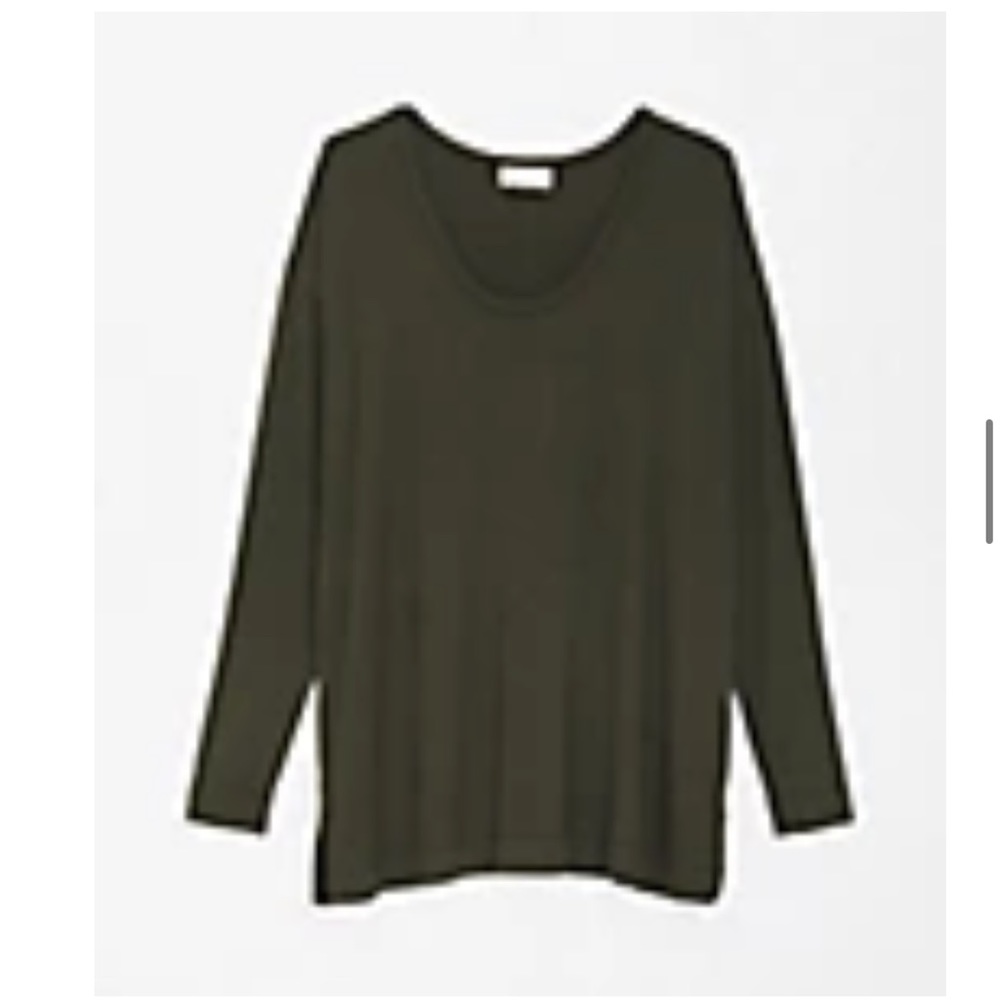 NWT LOFT MATERNITY LONG SLEEVE SCOOP NECK TEE, size M